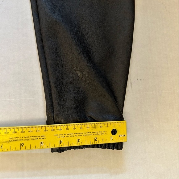 SPANX women’s black faux leather jogger pull on pants with front pockets Sz-L. - Picture 8 of 13